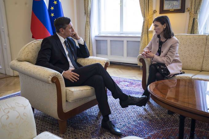 Predsednik republike sprejel na pogovor britansko veleposlanico Sophie Honey